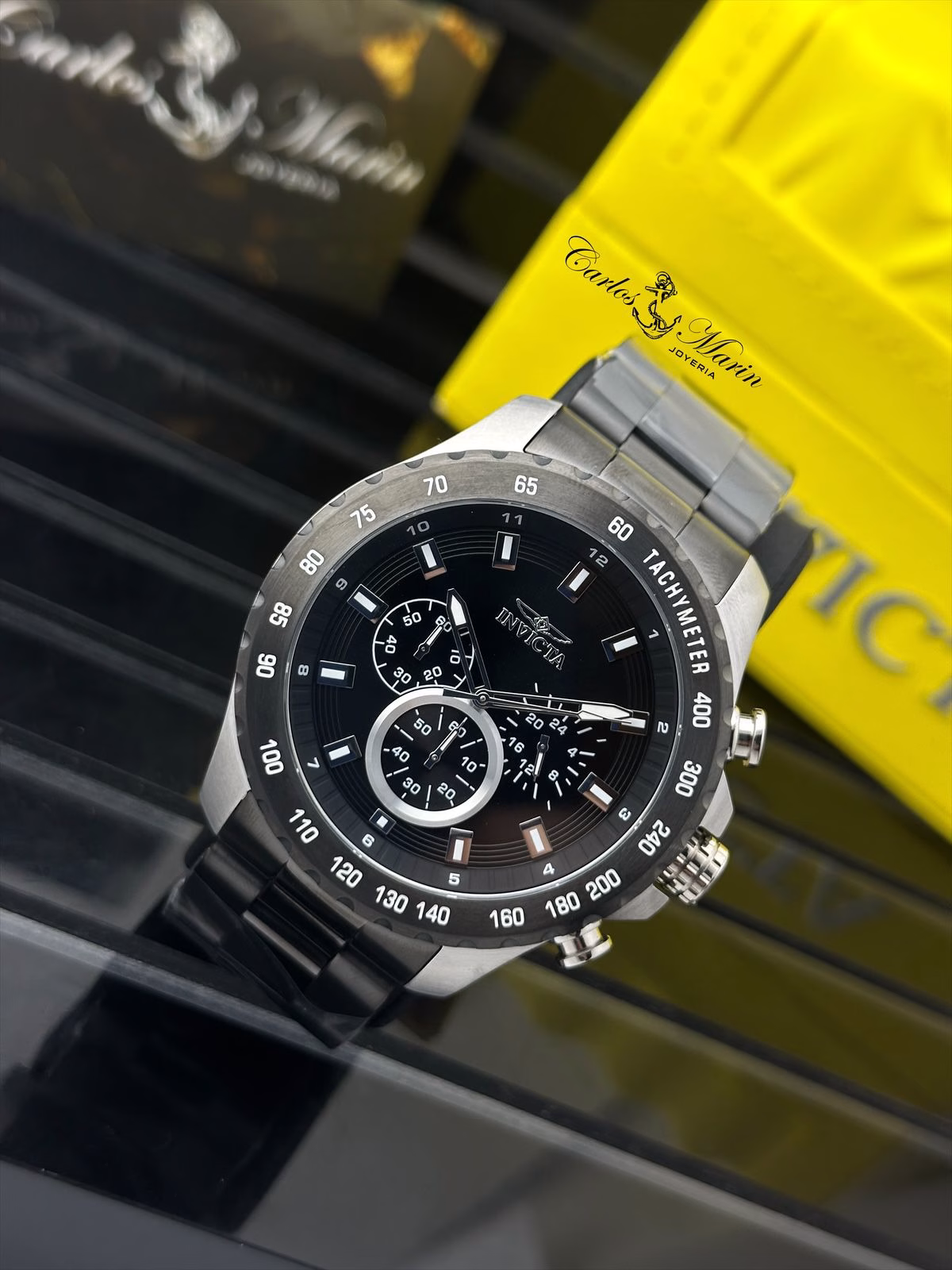 🕶️✨ Reloj para Hombre INVICTA – Elegancia y Poder en Acero Oscuro ⏱️💪REF: 33942